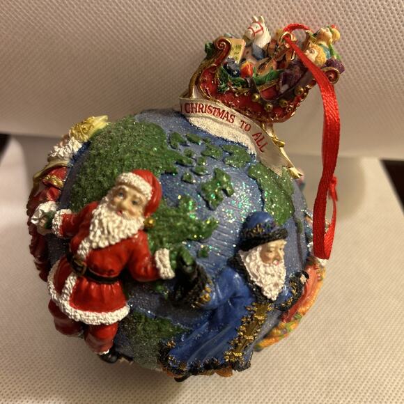 Retired Christopher Radko Ornament SANTAS AROUND THE WORLD Signed w/ Box - Picture 1 of 6